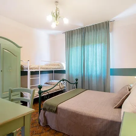 Bed & Breakfast Ori 2*